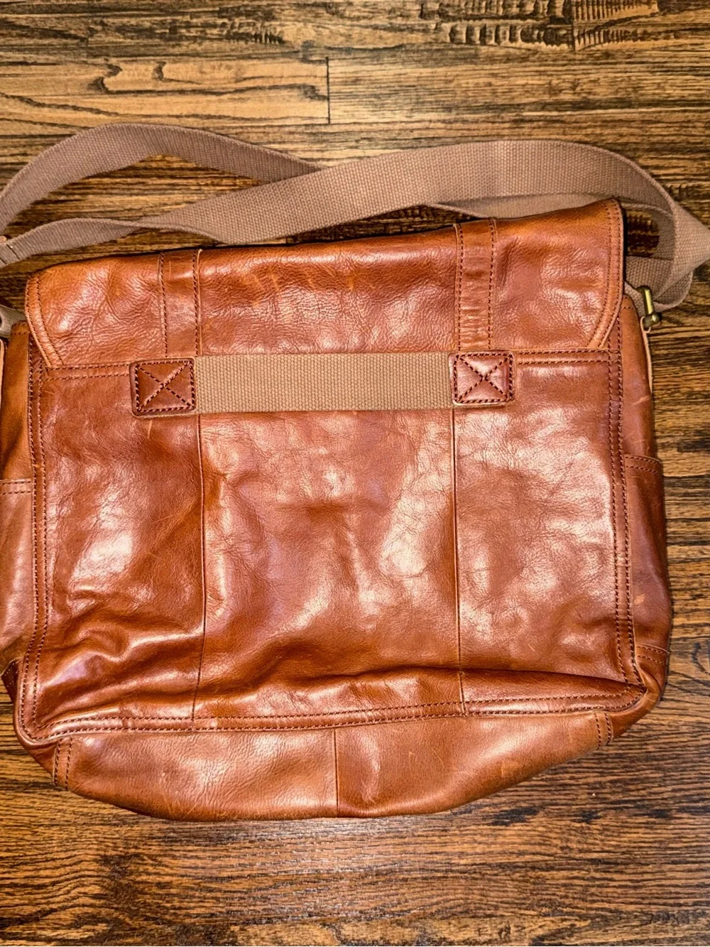 Fossil Vintage Brown Leather Messenger Bag Commuter Laptop Briefcase Flap Case
